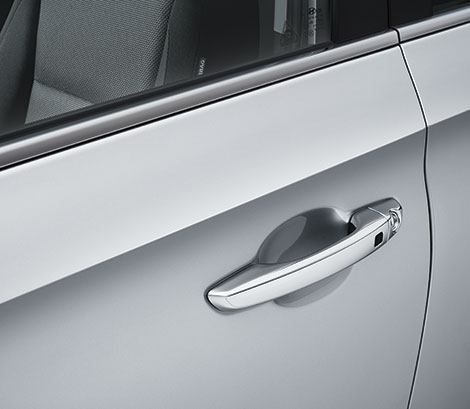 Хромовані дверні ручки в Hyundai Accent new