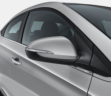 Дзеркала з повторювачами покажчиків повороту в Hyundai Accent