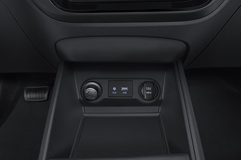 USB- і AUX-порти в Hyundai Accent